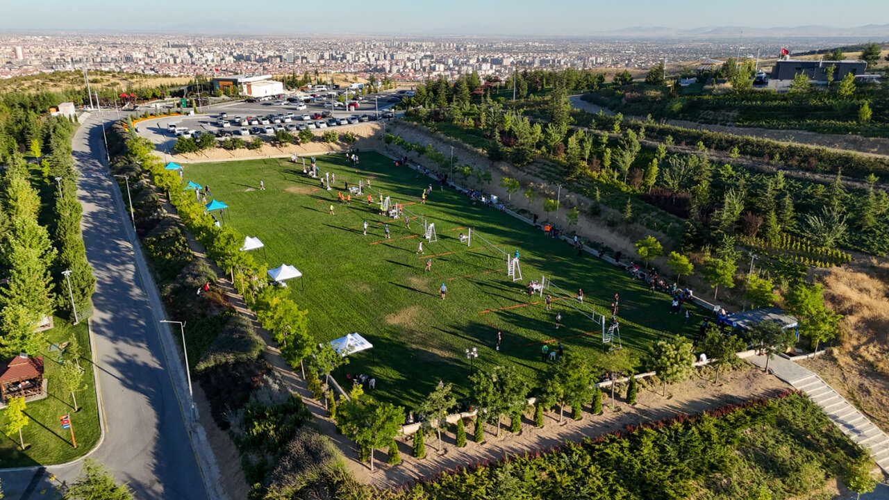 Selçuklu Seyir Tepesi’nde çimlerin şampiyonları belli oldu 9